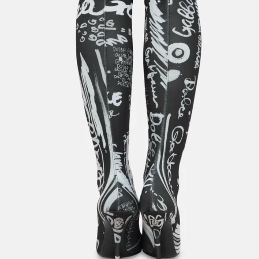 Dolce & Gabbana Love Print Boots - Picture 2 of 9